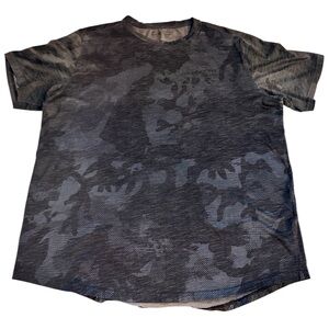 Under Armour Men's Black Camouflage Tee
